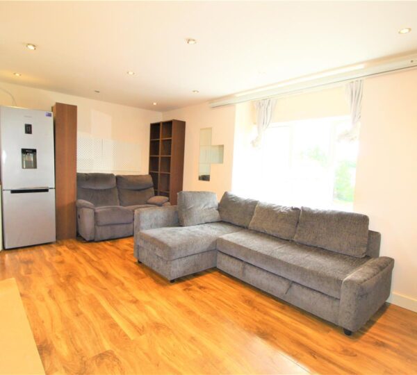 Franklin Way, Croydon