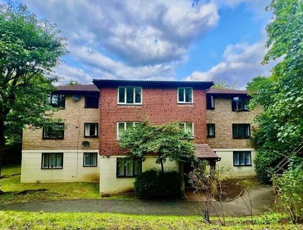 Fairbairn Close, Purley