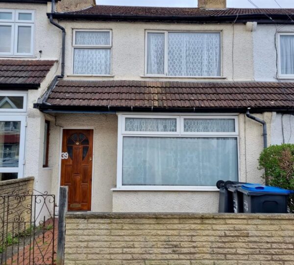Midhurst Avenue, Croydon