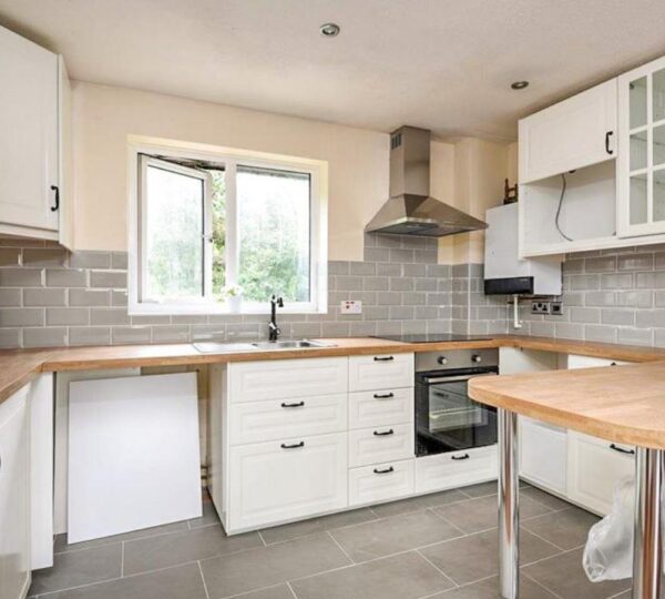 Parsons Mead, Croydon