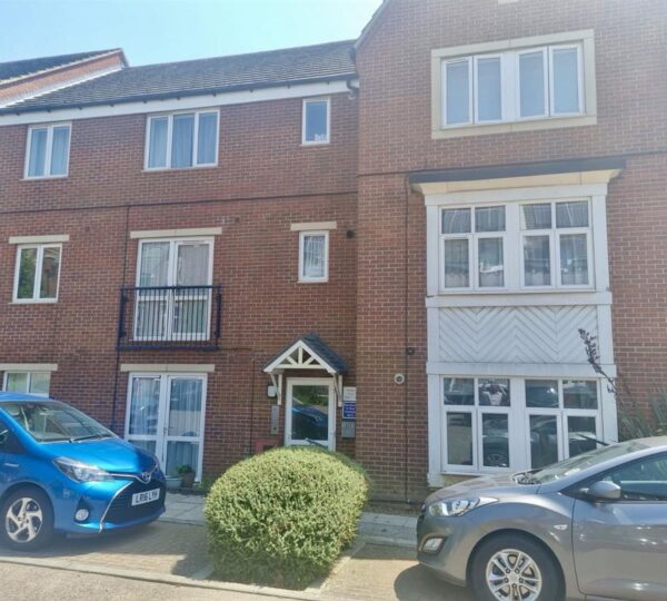 Robinson Court, Chalfont Road, London